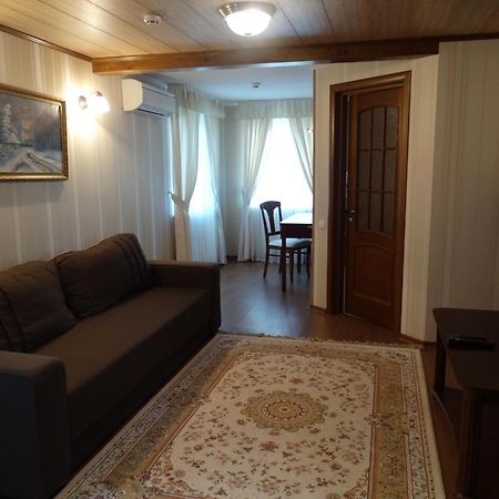 Козак Вакула Hotel Kozelets Екстериор снимка